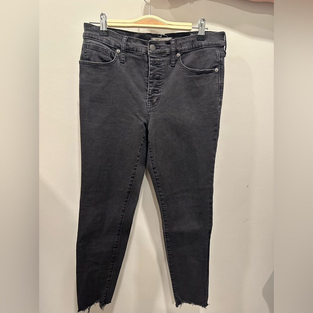 Madewell Black Skinny Cropped Jeans Fringed Bottom size 29